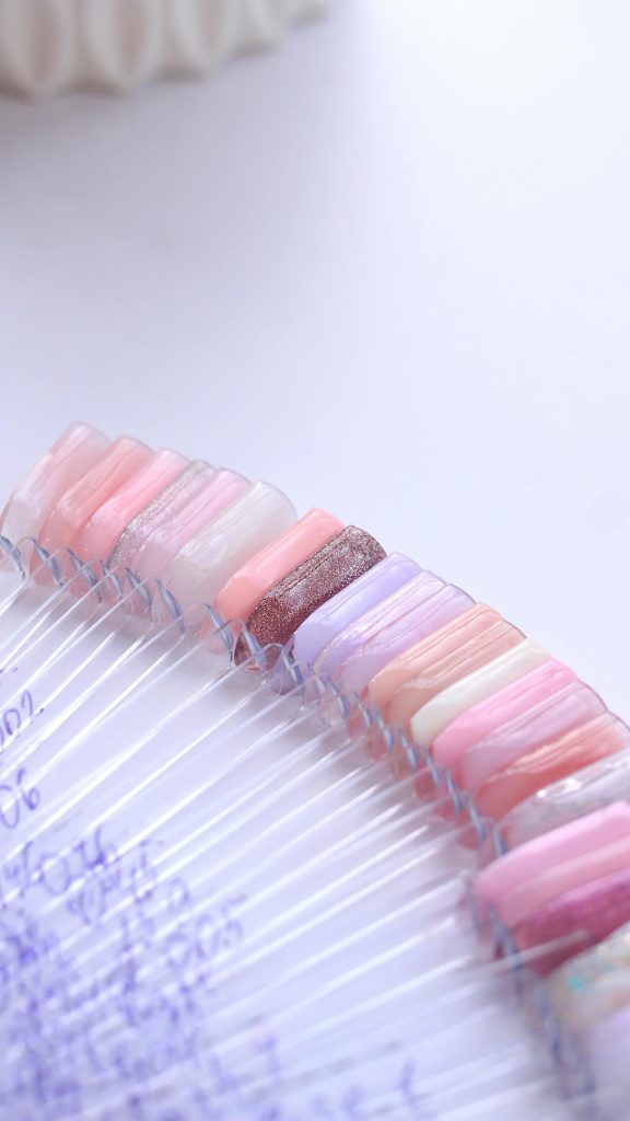 Elegancki manicure na specjalną okazję